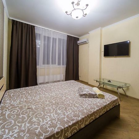 Kvartirkoff Na Bogatirskaya 6A, 2 Floor Daire Kiev Dış mekan fotoğraf