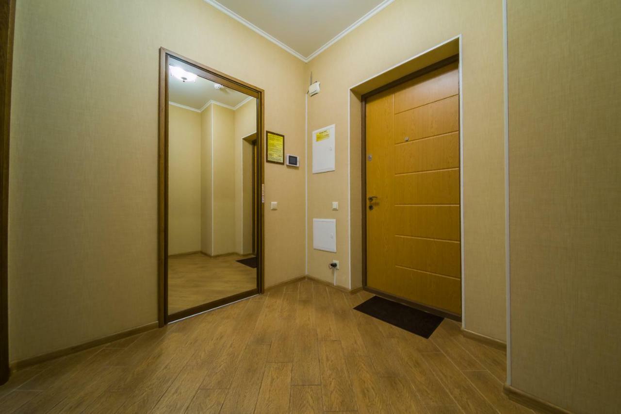 Kvartirkoff Na Bogatirskaya 6A, 2 Floor Daire Kiev Dış mekan fotoğraf