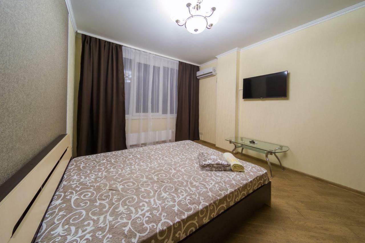 Kvartirkoff Na Bogatirskaya 6A, 2 Floor Daire Kiev Dış mekan fotoğraf